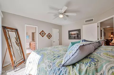 Bedroom - 4708 Euclid Ave, Phoenix, AZ 85044 photo 2 of 7