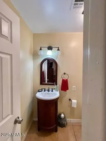 421 E Desert Dr, Phoenix, AZ 85042 photo 21