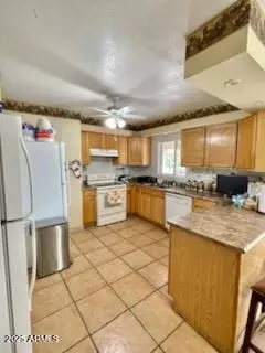 421 E Desert Dr, Phoenix, AZ 85042 photo 15