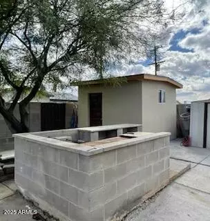 421 E Desert Dr, Phoenix, AZ 85042 photo 12