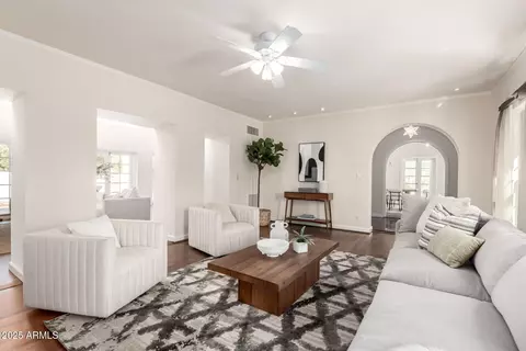 374 E Verde Ln, Phoenix, AZ 85012 photo 11