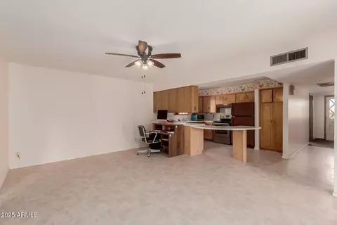 1413 E Dobbins Rd, Phoenix, AZ 85042 photo 9