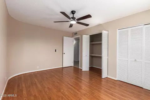 547 E Sack Dr, Phoenix, AZ 85024 photo 9