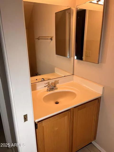 1053 E Sunburst Ln, Tempe, AZ 85284 photo 16