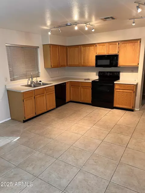 1053 E Sunburst Ln, Tempe, AZ 85284 photo 12