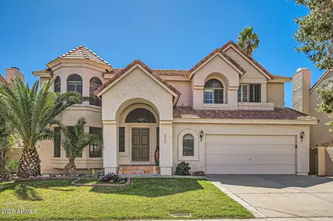 6925 W Tonto Dr, Glendale, AZ 85308