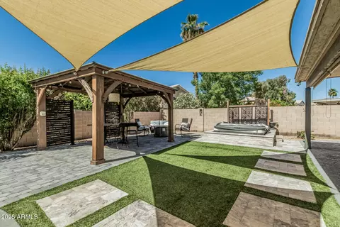 Exterior - 4665 E Goldfinch Gate Ln, Phoenix, AZ 85044 photo 3 of 6