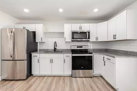 Kitchen - 3437 E Acoma Dr, Phoenix, AZ 85032 photo 1 of 2