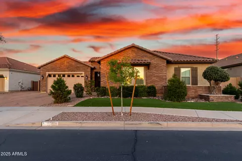 21647 S 223rd Pl, Queen Creek, AZ 85142