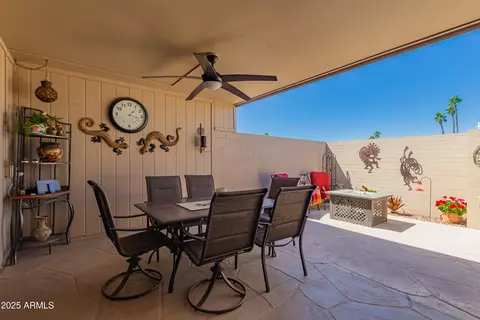 14048 N Palm Ridge Dr, Sun City, AZ 85351