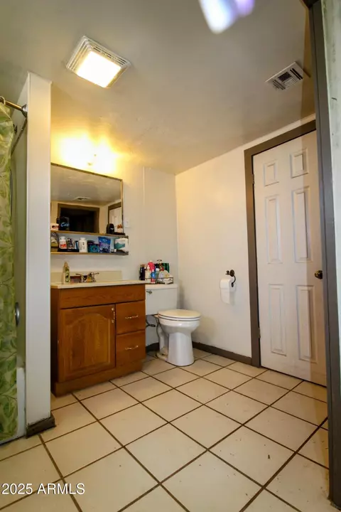 Bath - 5508 E Woodward St, Globe, AZ 85501 photo 1 of 5