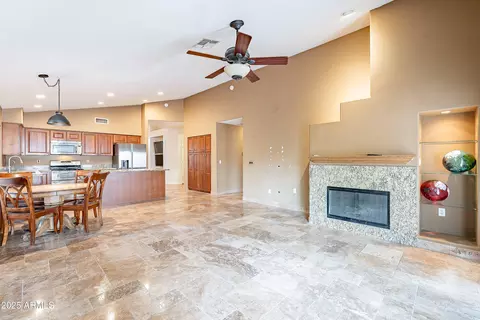 484 E Jasper Dr, Gilbert, AZ 85296 photo 11