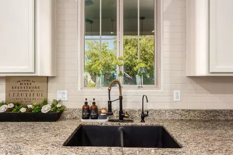 Kitchen - 3046 E Athena Ave, Gilbert, AZ 85297 photo 3 of 6