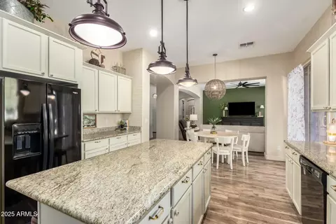 Kitchen - 3046 E Athena Ave, Gilbert, AZ 85297 photo 5 of 6
