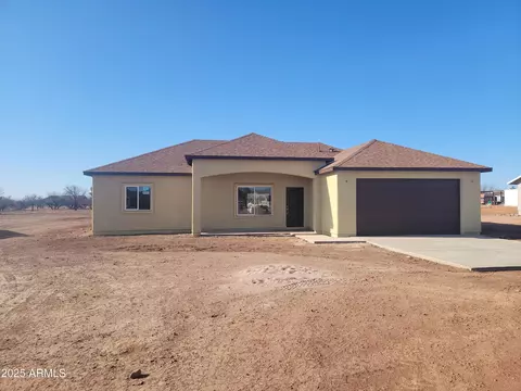 408 E Birch St, Huachuca City, AZ 85616