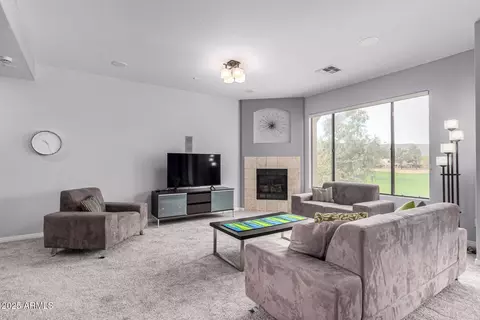 Living - 3131 E Legacy Dr #2018, Phoenix, AZ 85042 photo 1 of 3