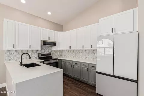 439 N Cobblestone St, Gilbert, AZ 85234 photo 18