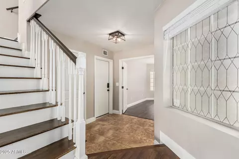439 N Cobblestone St, Gilbert, AZ 85234 photo 6