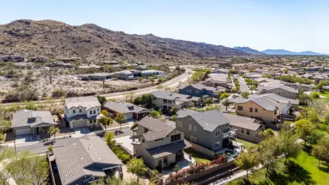 View/Area - 3914 E Constance Way, Phoenix, AZ 85042 photo 5 of 7
