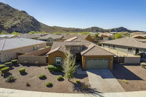 10251 W Gambit Trl, Peoria, AZ 85383