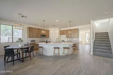 2950 E San Tan St, Chandler, AZ 85225