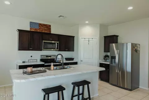Kitchen - 9643 E Hay Loft Dr, Florence, AZ 85132 photo 2 of 3