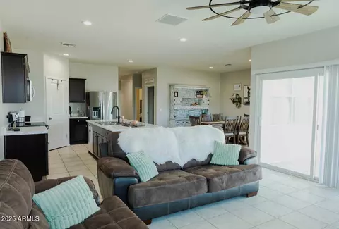 Entry Way - 9643 E Hay Loft Dr, Florence, AZ 85132 photo 3 of 5