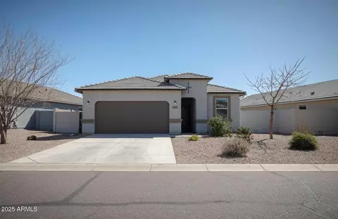 9643 E Hay Loft Dr, Florence, AZ 85132