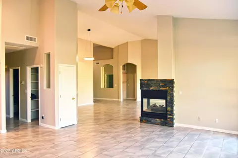 1490 W Laurel Ave, Gilbert, AZ 85233 photo 6