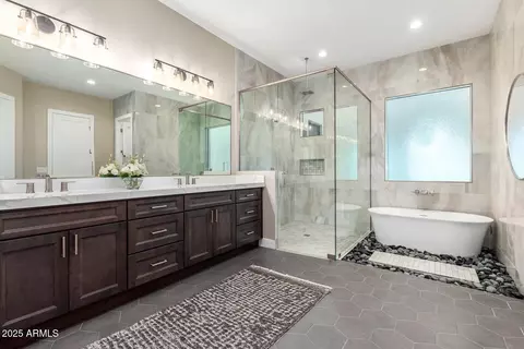 1620 E Cloud Rd, Phoenix, AZ 85086