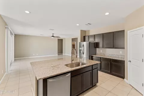 30382 W Vale Dr, Buckeye, AZ 85396 photo 14