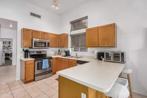 1569 E Princeton Ave, Gilbert, AZ 85234 photo 5