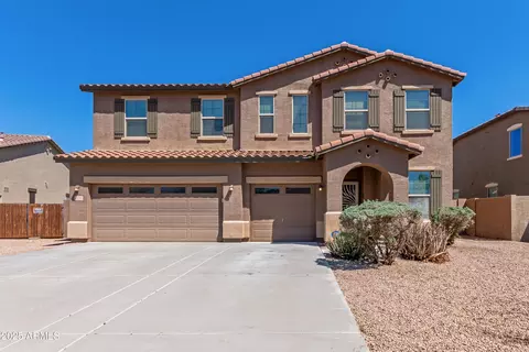 6755 S Tucana Ln, Gilbert, AZ 85298