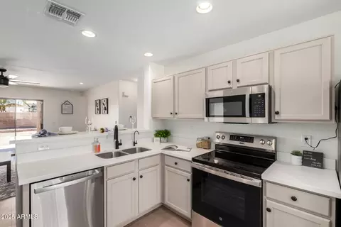 43795 W Sagebrush Trl, Maricopa, AZ 85138