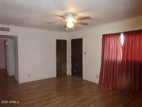 Living - 443 W Ivanhoe Rd, Kearny, AZ 85137 photo 3 of 3