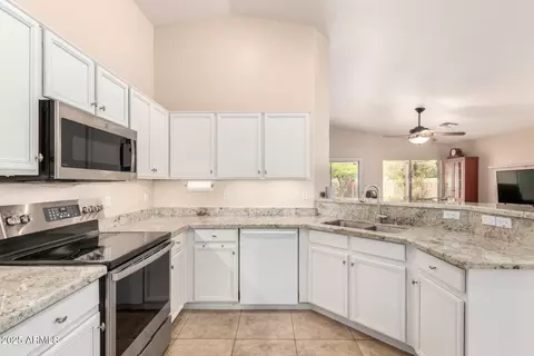 17532 W Caribbean Ln, Surprise, AZ 85388