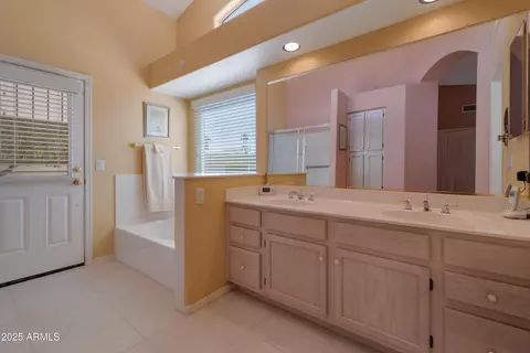 Bath - 7325 E Kiva Ave, Mesa, AZ 85209 photo 2 of 3