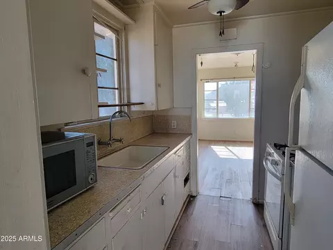 Kitchen - 53 Spray Ave, Bisbee, AZ 85603 photo 1 of 2