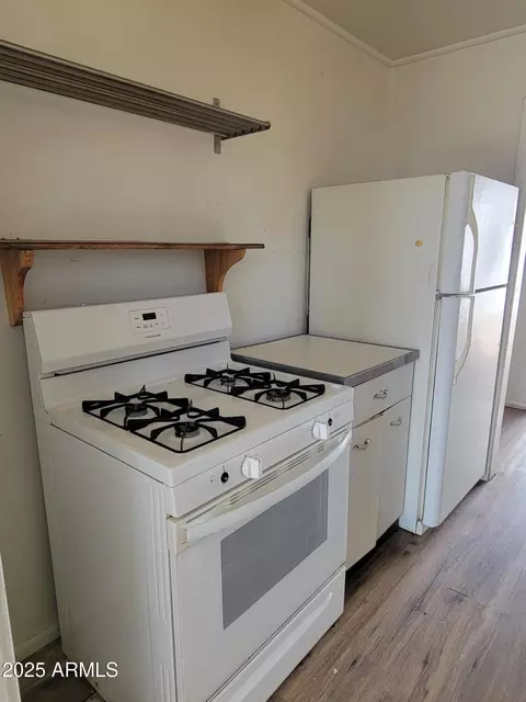 Kitchen - 53 Spray Ave, Bisbee, AZ 85603 photo 2 of 2