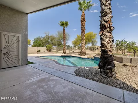 42476 W Chisholm Dr, Maricopa, AZ 85138