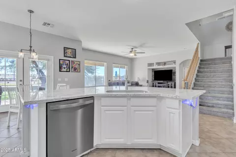 3419 E Rosa Ln, Gilbert, AZ 85297 photo 8