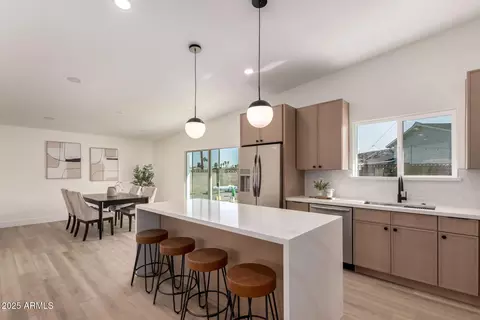 Kitchen - 3939 E Sahuaro Dr, Phoenix, AZ 85028 photo 2 of 3