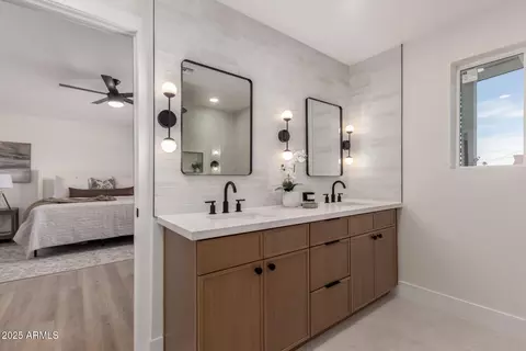 Bath - 3939 E Sahuaro Dr, Phoenix, AZ 85028 photo 1 of 5