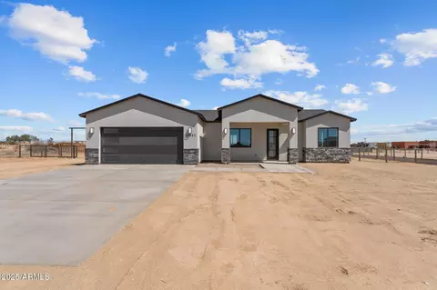 28917 N 201st Ave, Wittmann, AZ 85361
