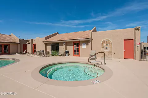 Exterior - 5525 E Thomas Rd #N5, Phoenix, AZ 85018 photo 6 of 6