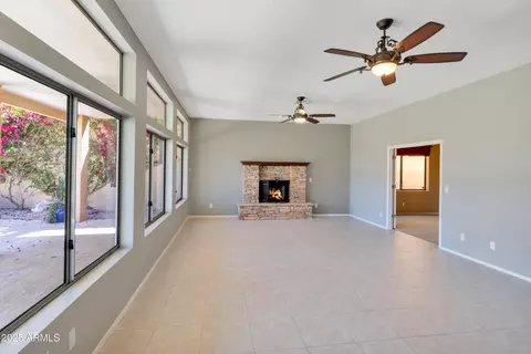 Living - 1334 E Voltaire Ave, Phoenix, AZ 85022 photo 4 of 8