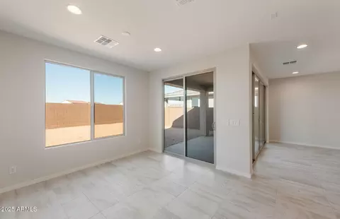 Living - 1272 W Treasure Trl, Apache Junction, AZ 85120 photo 5 of 5