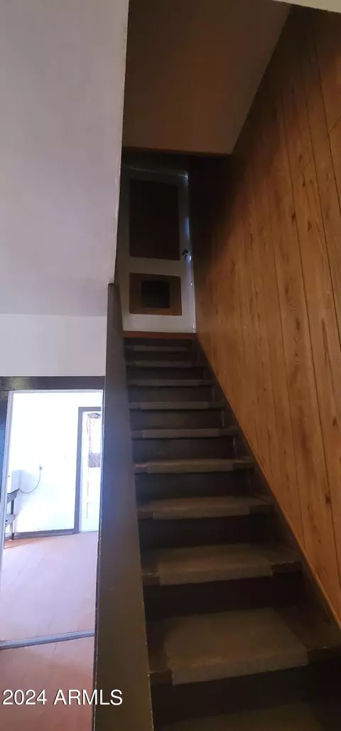Entry Way - 2110 N Laura Ave, Douglas, AZ 85607 photo 5 of 7