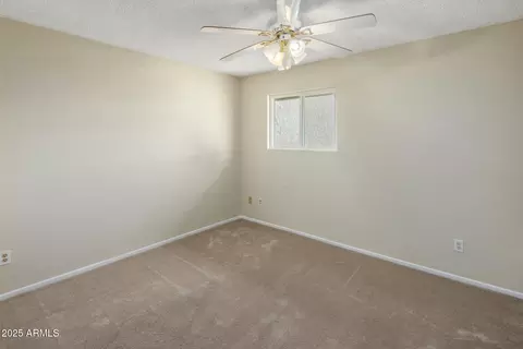 Bedroom - 256 E Betty Elyse Ln, Phoenix, AZ 85022 photo 5 of 6