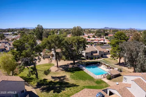 View/Area - 256 E Betty Elyse Ln, Phoenix, AZ 85022 photo 1 of 3